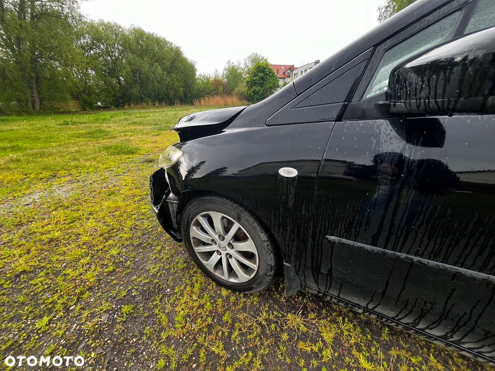 Mazda 5 - 8