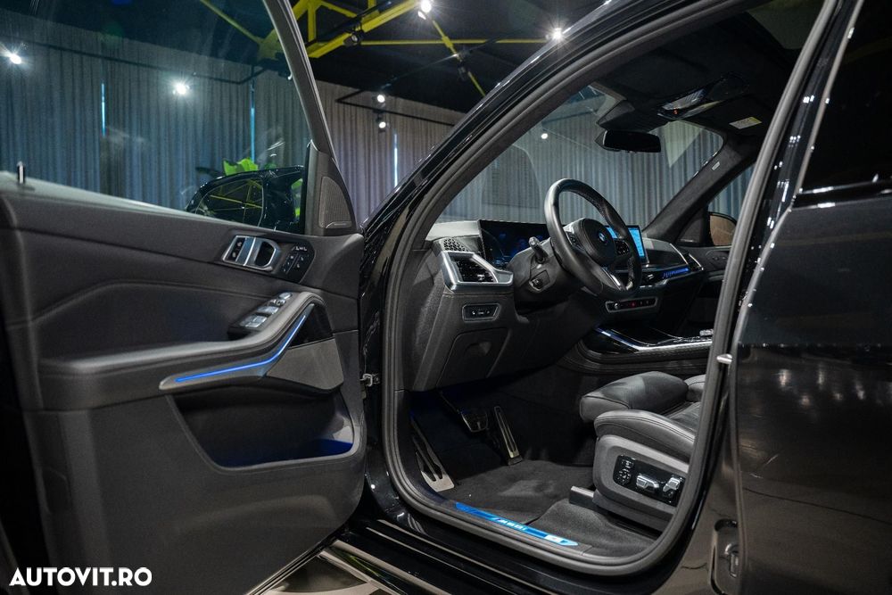 BMW X7 M60i xDrive AT MHEV - 20