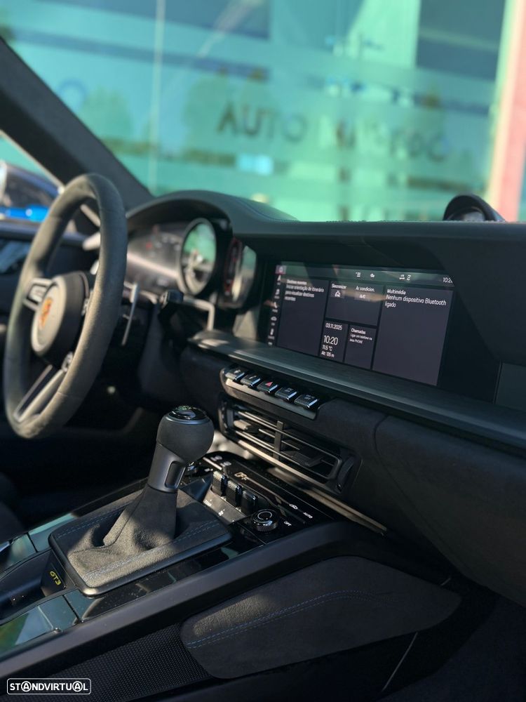 Porsche 911 Série F - 41