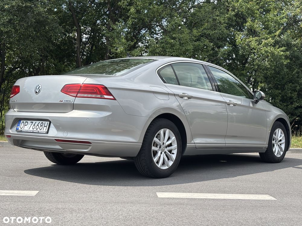 Volkswagen Passat 1.6 TDI BMT Comfortline - 27