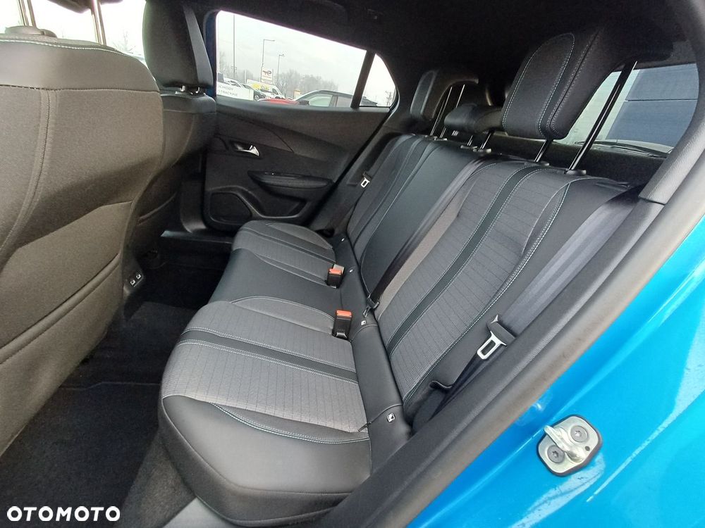 Peugeot 2008 1.2 PureTech Allure Pack S&S EAT8 - 27