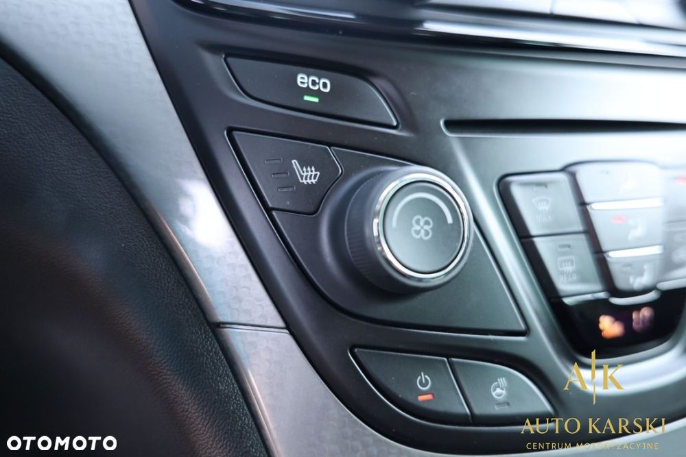 Opel Insignia - 27