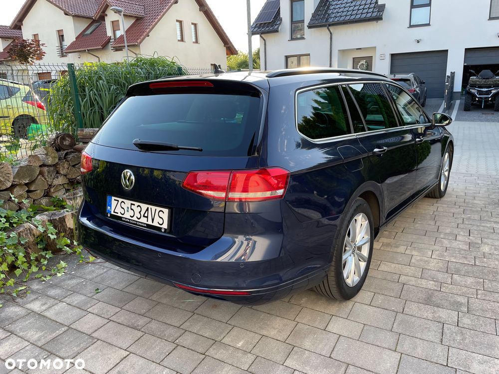 Volkswagen Passat 2.0 TDI SCR DSG Comfortline - 4