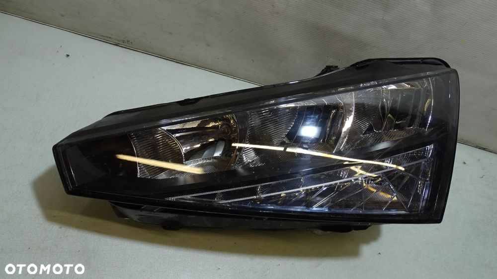LAMPA LEWA PRZEDNIA LED SKODA SCALA   657941015 - 2