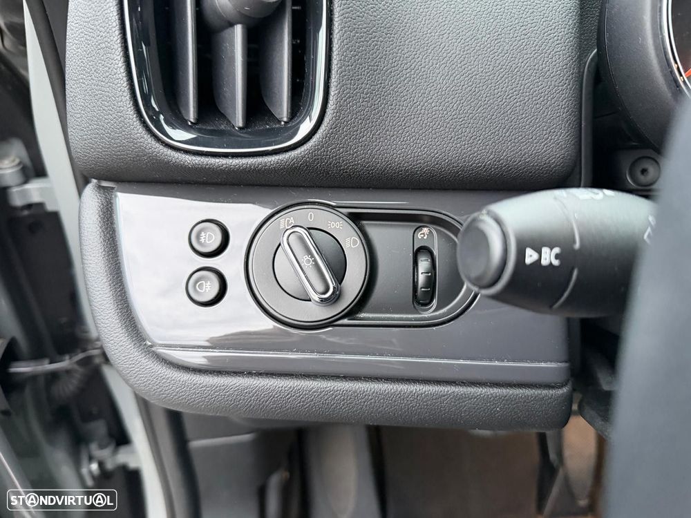 MINI Countryman One D Sport Edition Auto - 18