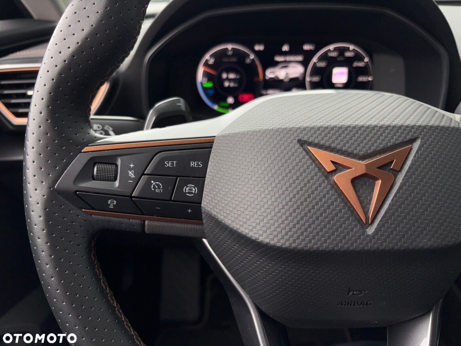 Cupra Formentor 1.4 e-Hybrid DSG - 14
