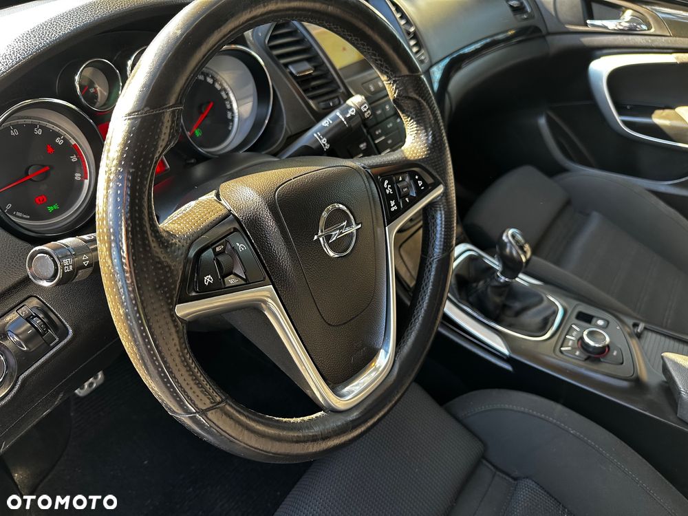 Opel Insignia - 18