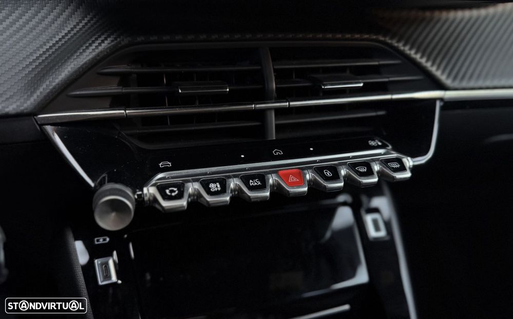 Peugeot 2008 1.2 Hybrid Allure e-DCS6 - 17