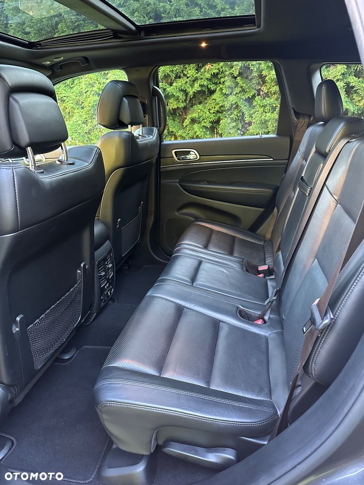 Jeep Grand Cherokee - 18