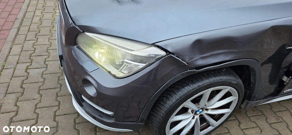 BMW X1 xDrive18d xLine - 14