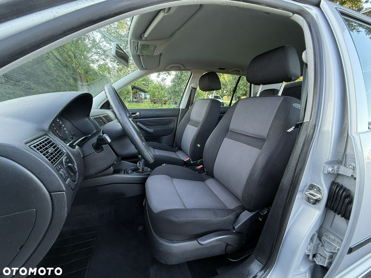 Volkswagen Golf 1.4 Comfortline - 25
