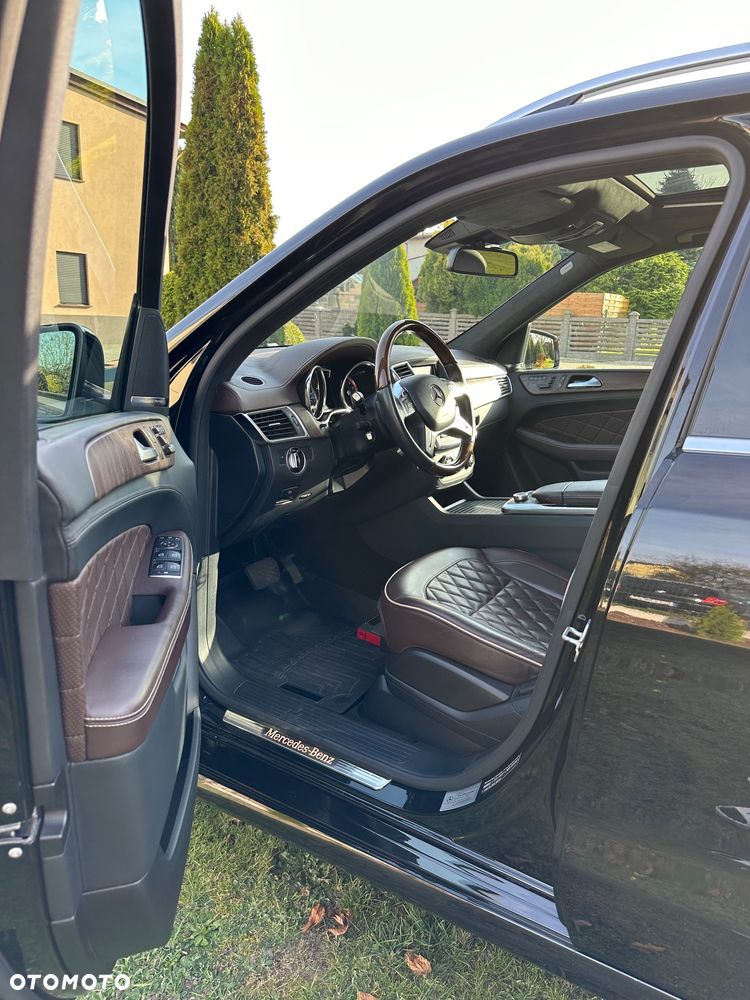 Mercedes-Benz ML - 6