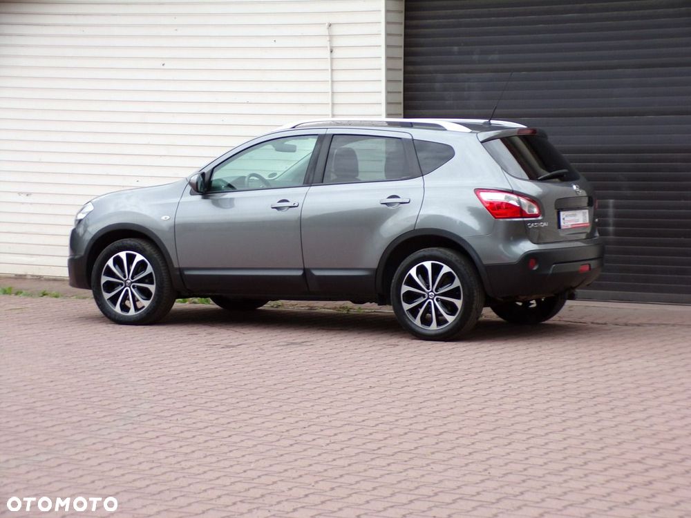 Nissan Qashqai - 11