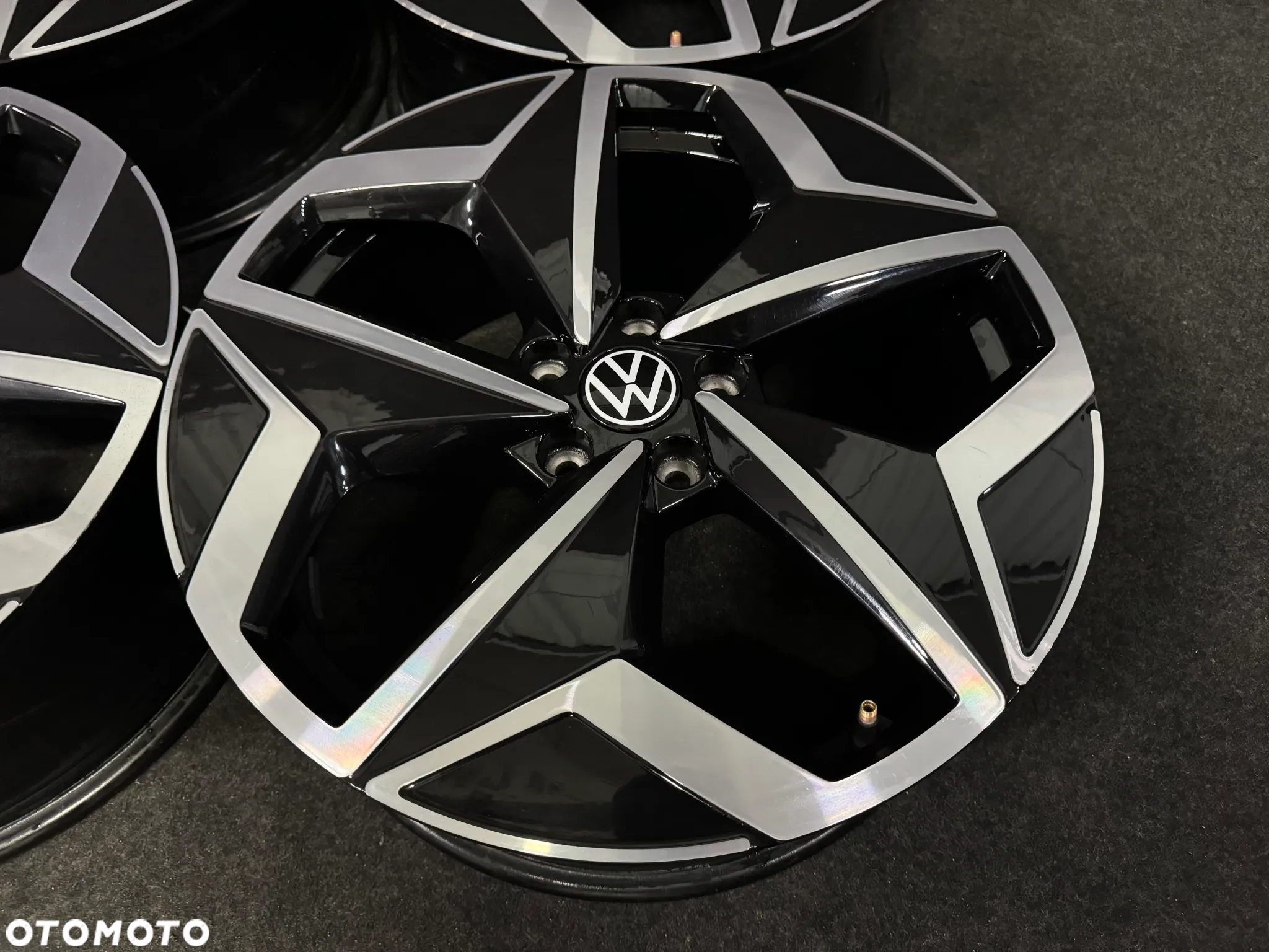 Alufelgi VW ID.3, Golf 7, 8, Touran, Skoda Octavia III, IV 19 cali 5x112 4szt. Ładne! - 12