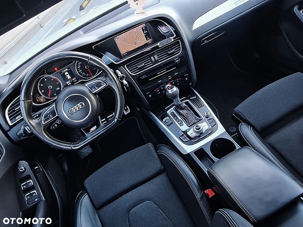 Audi A4 Avant 2.0 TDI S tronic quattro design - 19