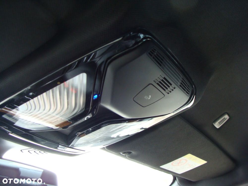 BMW Seria 5 520d xDrive M Sport sport - 25