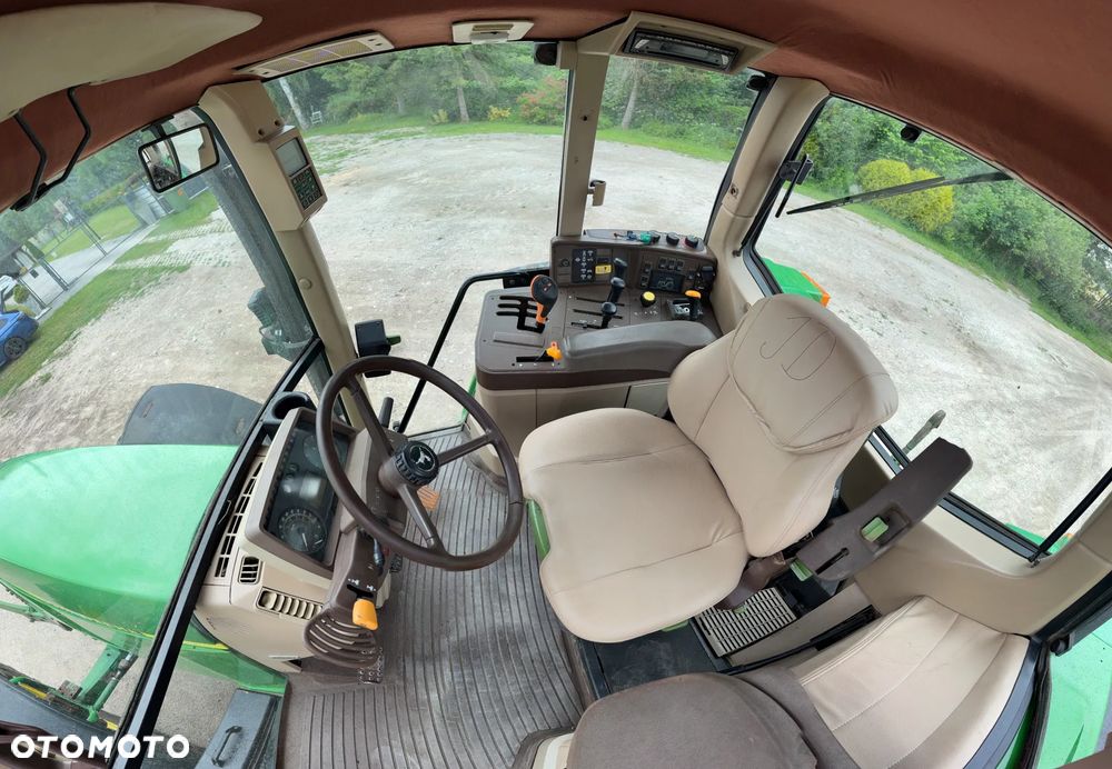John Deere 6810 - 10