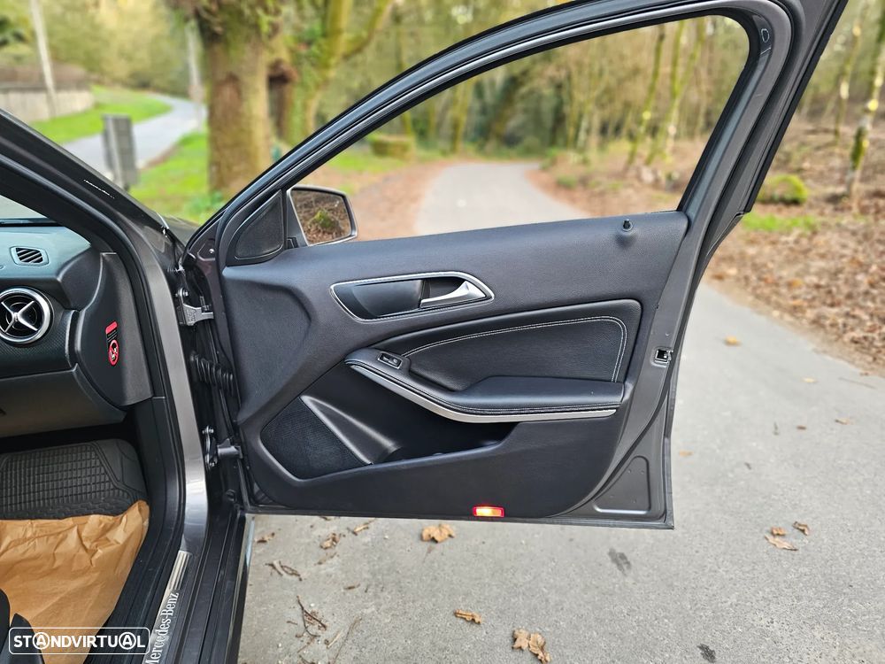 Mercedes-Benz A 180 CDi BE AMG Sport - 29