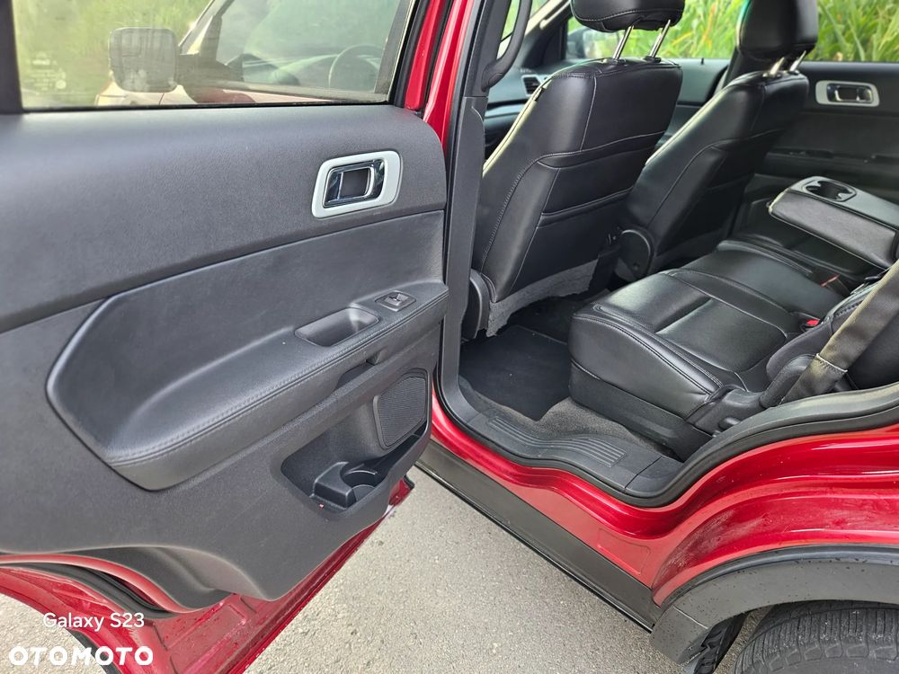 Ford Explorer - 15