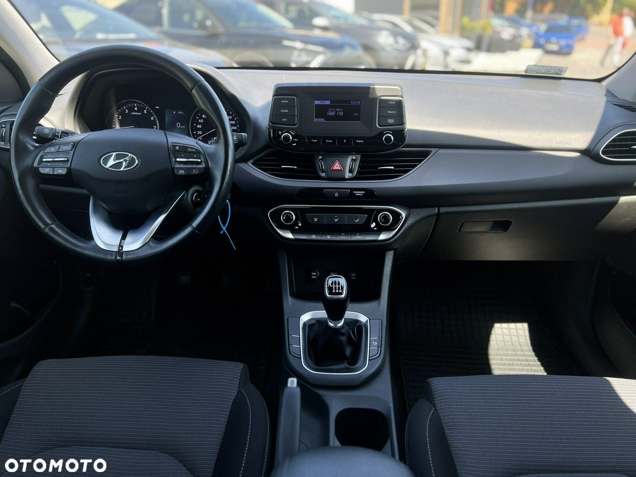 Hyundai i30 1.5 DPI Classic + - 12
