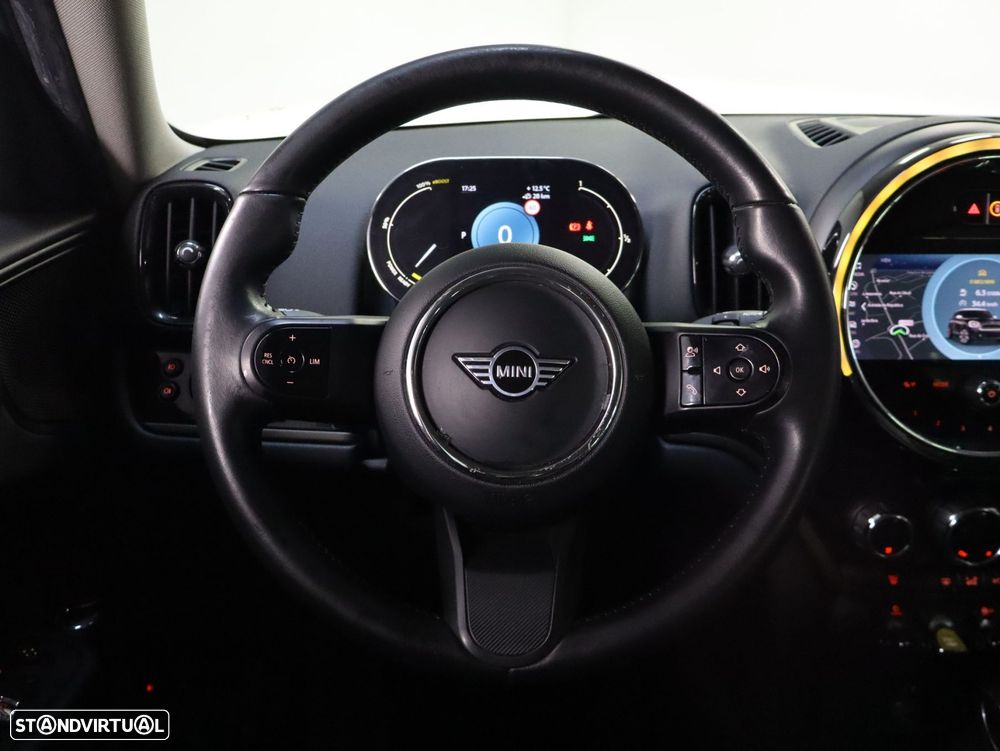 MINI Countryman Cooper SE ALL4 Auto - 9