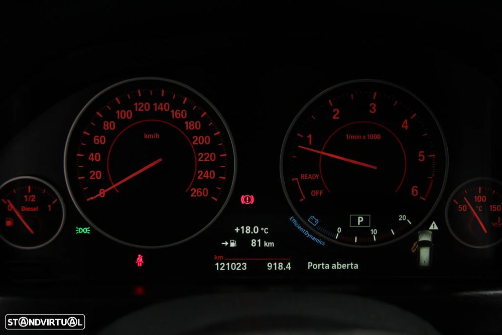 BMW 318 d Touring Line Sport Shadow Auto - 24