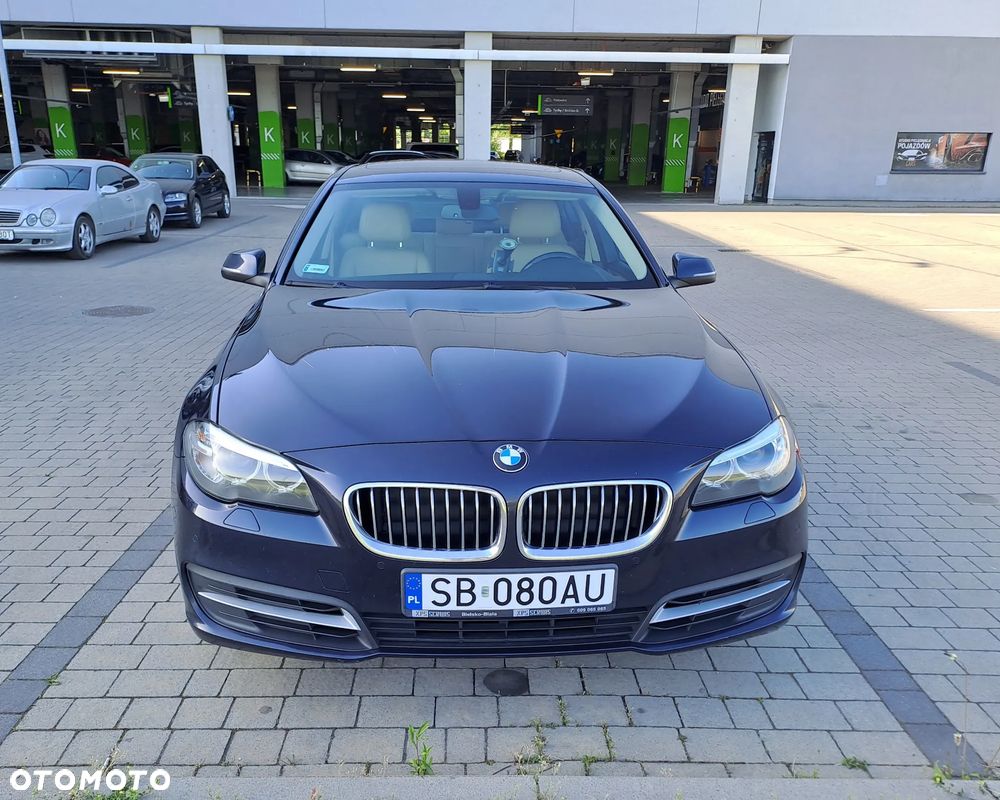 BMW Seria 5 520d xDrive - 6