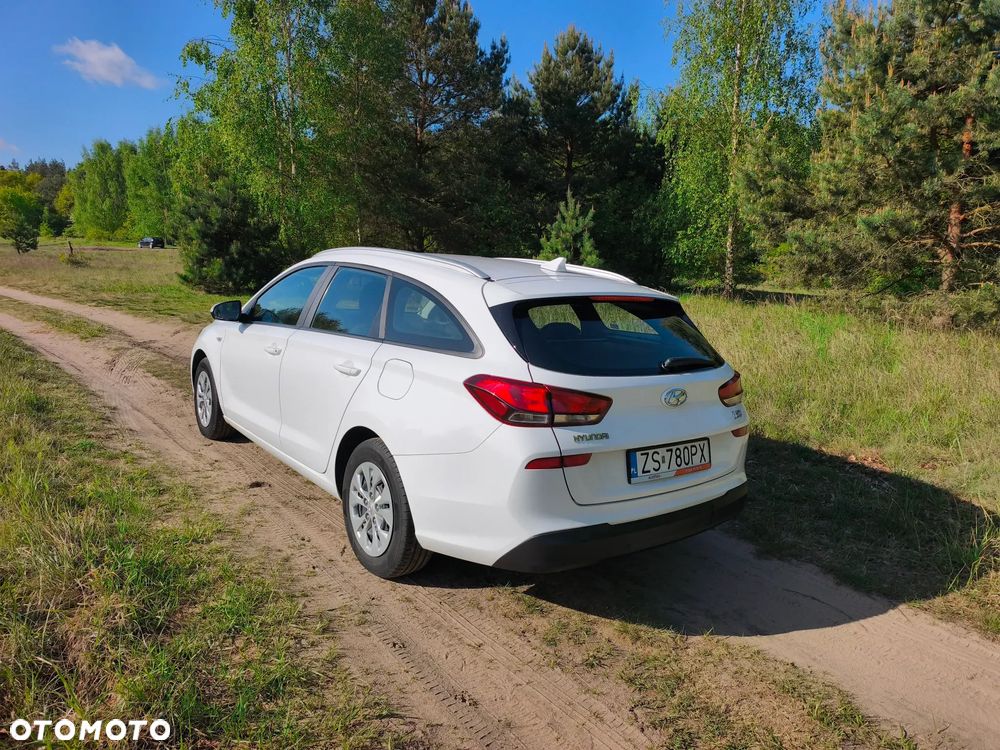Hyundai i30 1.5 DPI Modern - 6