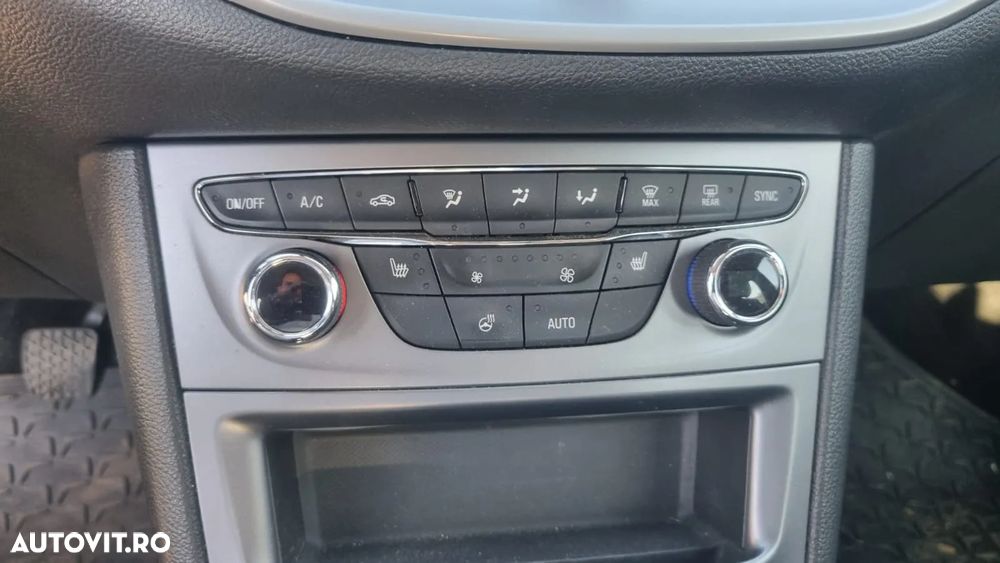 Opel Astra 1.4 Turbo ECOTEC Enjoy - 9