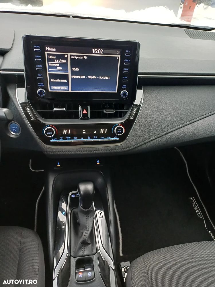 Toyota Corolla 1.8 HSD Dynamic - 12