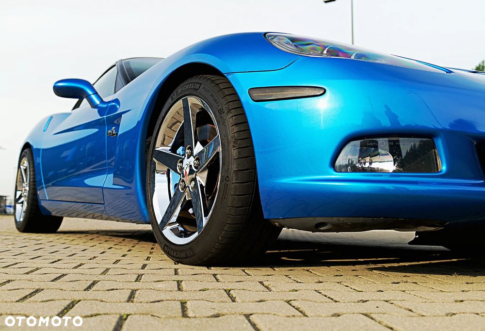 Chevrolet Corvette - 3
