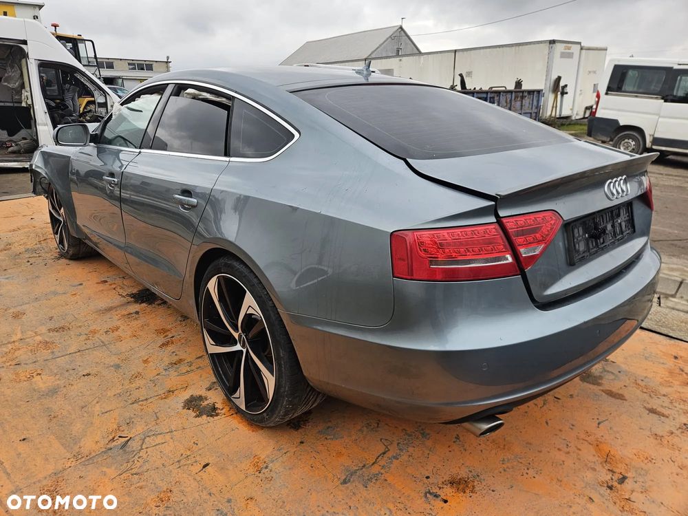 Audi A5 Sportback 2009-2011 Silnik 3.0 TDI (CCWA) 240 KM (176 kW) LY7E na części drzwi klapa silnik - 1