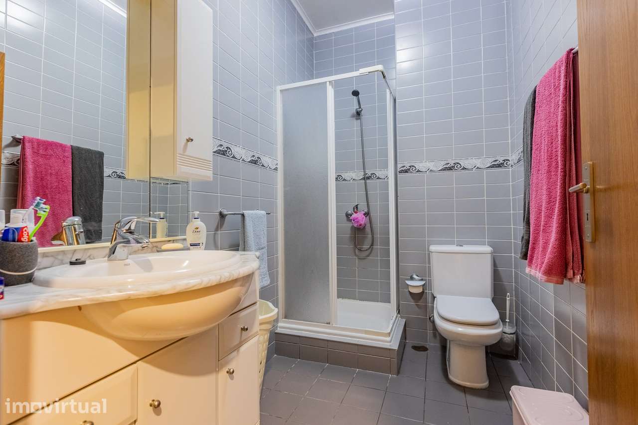 Apartamento T3 - Fajã de Baixo - Grande imagem: 3/27