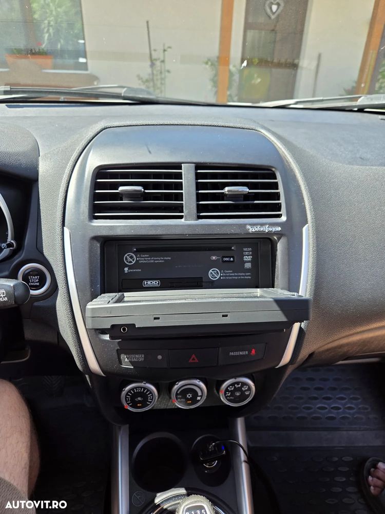Mitsubishi ASX - 10