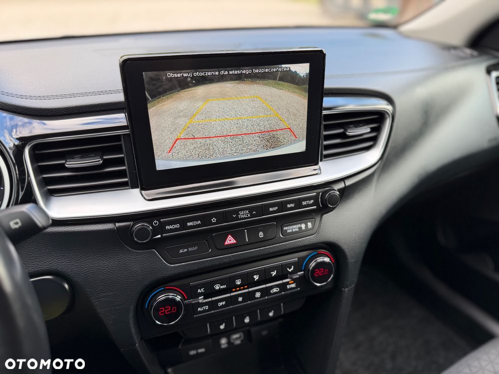 Kia Ceed - 9