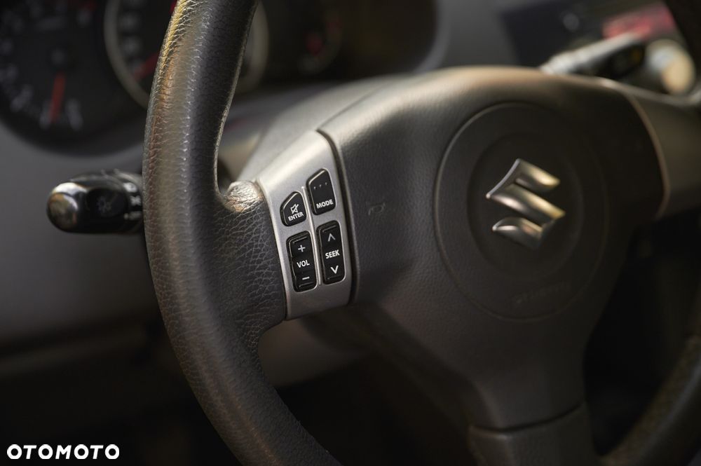 Suzuki Swift - 40