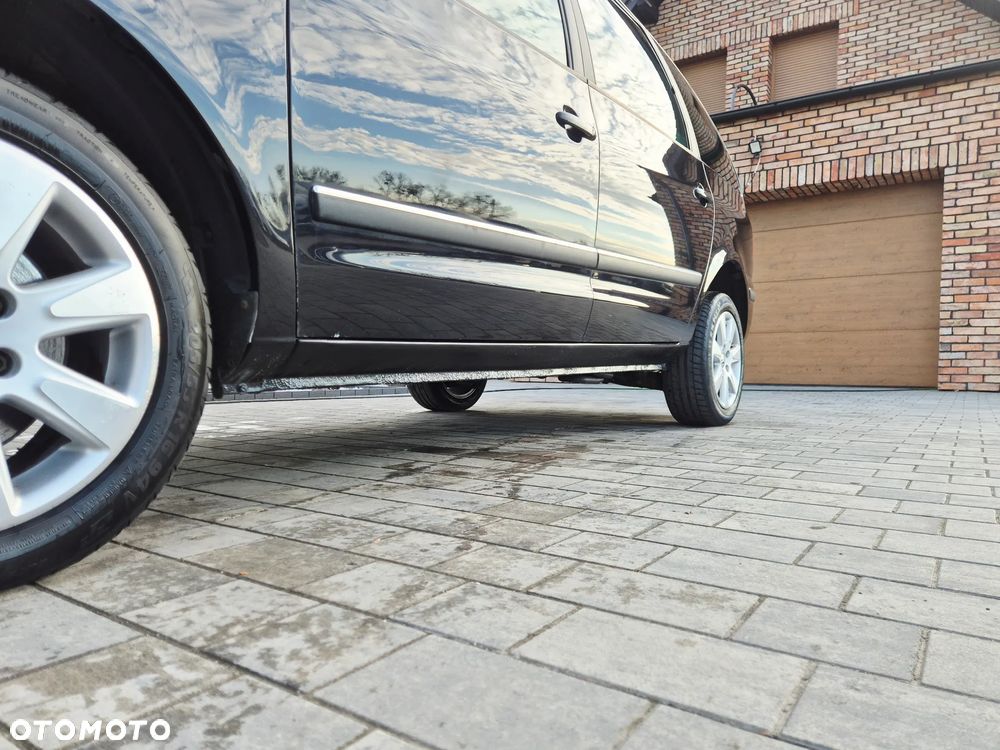 Volkswagen Sharan 1.9 TDI Automatik Highline - 16