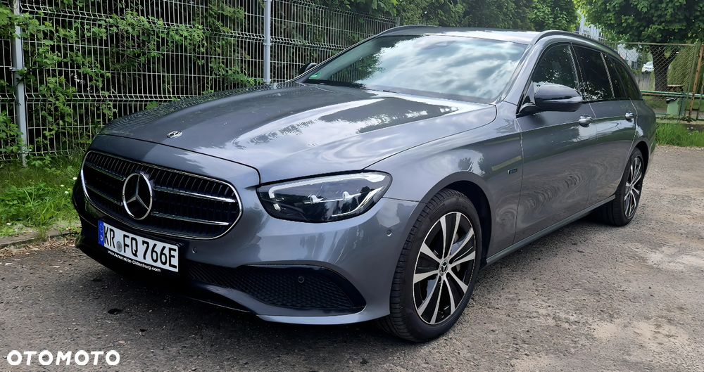 Mercedes-Benz Klasa E 300 de 9G-TRONIC Night Edition - 3