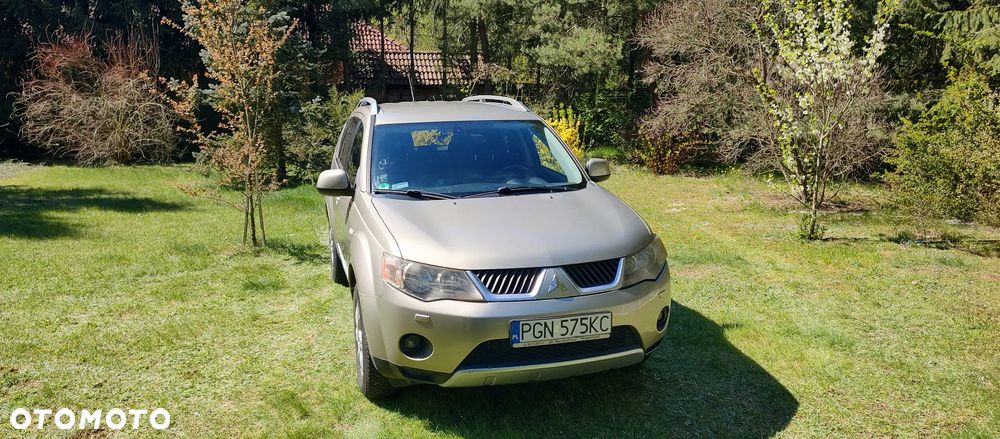 Mitsubishi Outlander 2.2 DI-D 4WD Invite - 2