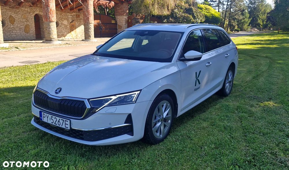 Skoda Octavia 2.0 TDI Sportline DSG - 1