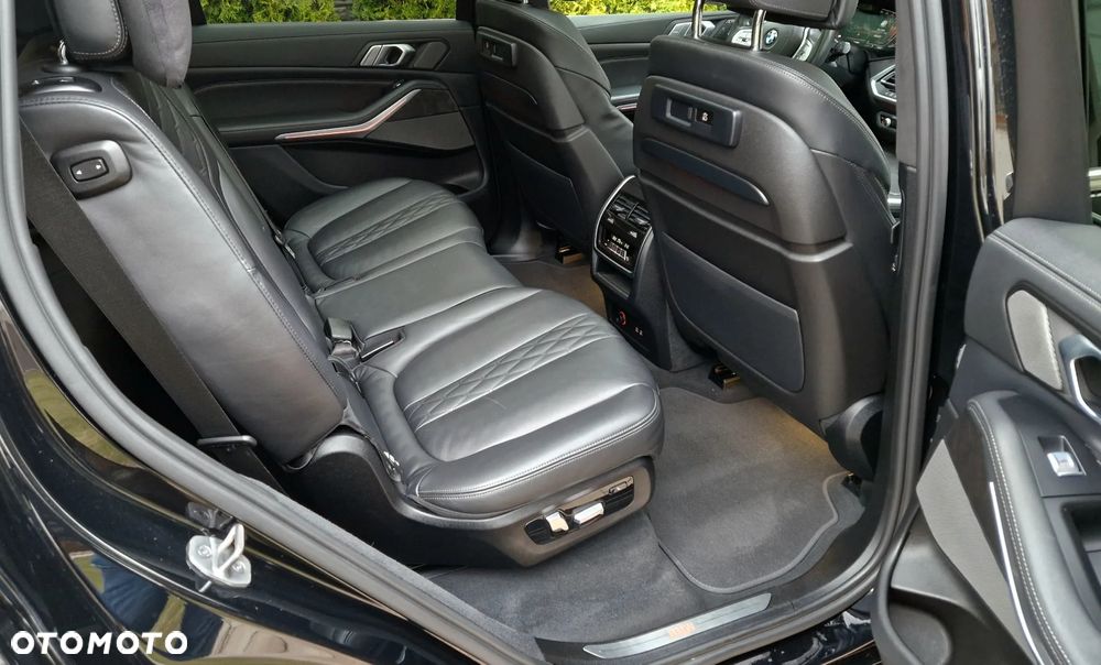 BMW X7 - 13