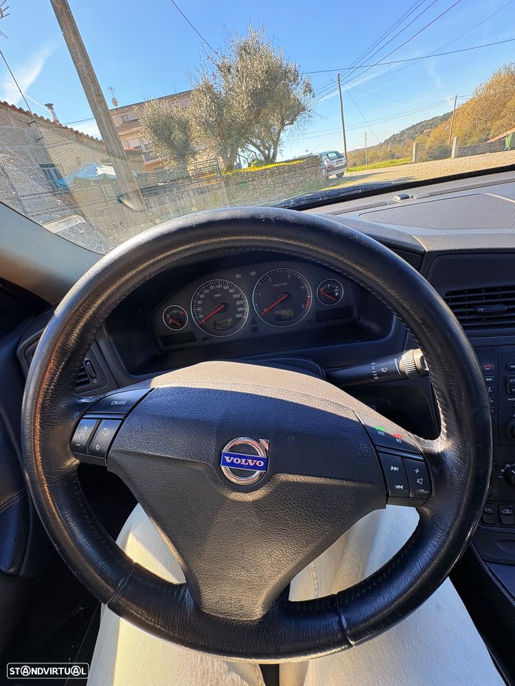 Volvo S60 2.4 D5 - 21