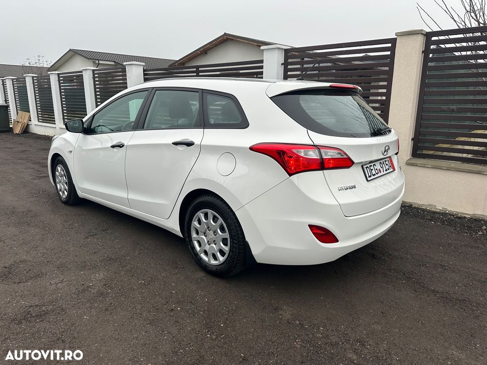 Hyundai i30 1.6 CRDI Comfort - 4