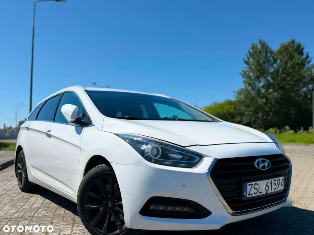 Hyundai i40 1.7 CRDi Classic DCT - 1