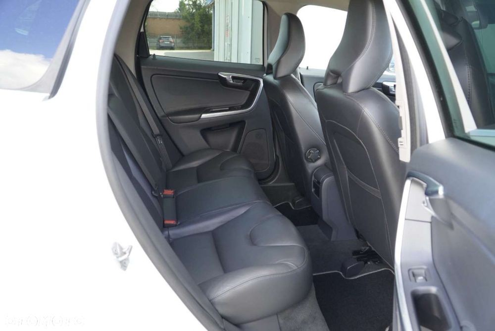 Volvo XC 60 D4 Geartronic Kinetic - 7