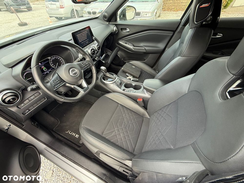 Nissan Juke 1.6 Hybrid 4AMT Tekna - 12