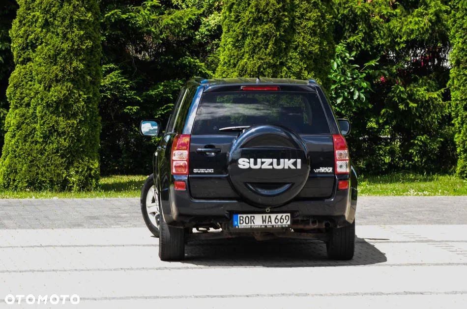 Suzuki Grand Vitara 2.0 De luxe - 19