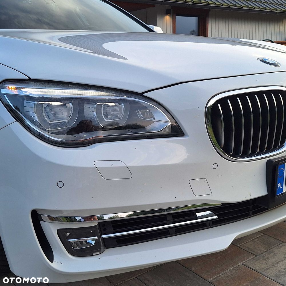BMW Seria 7 - 8