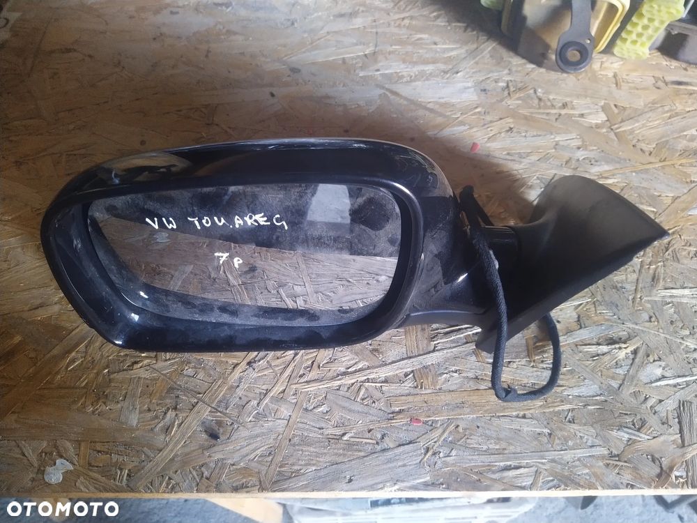 Lusterko lewe VW Touareg 03r