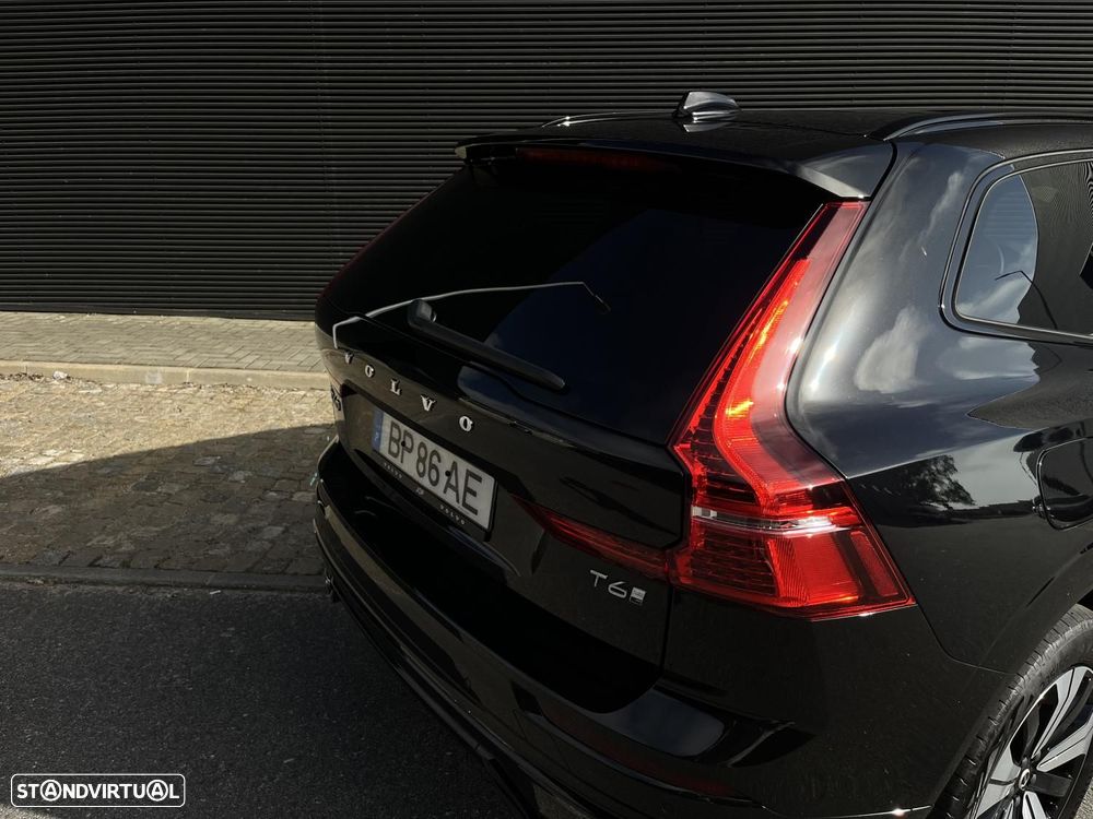 Volvo XC 60 2.0 T6 PHEV Plus Dark AWD - 32